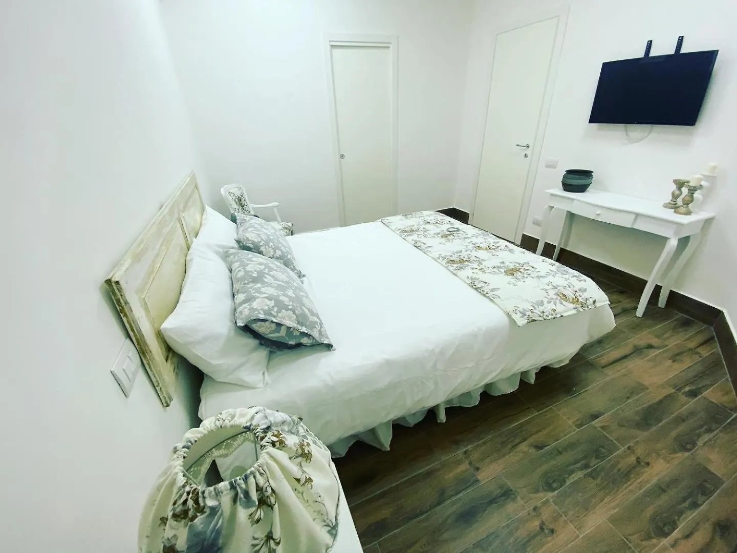 La Suite Di Laura Nápoles