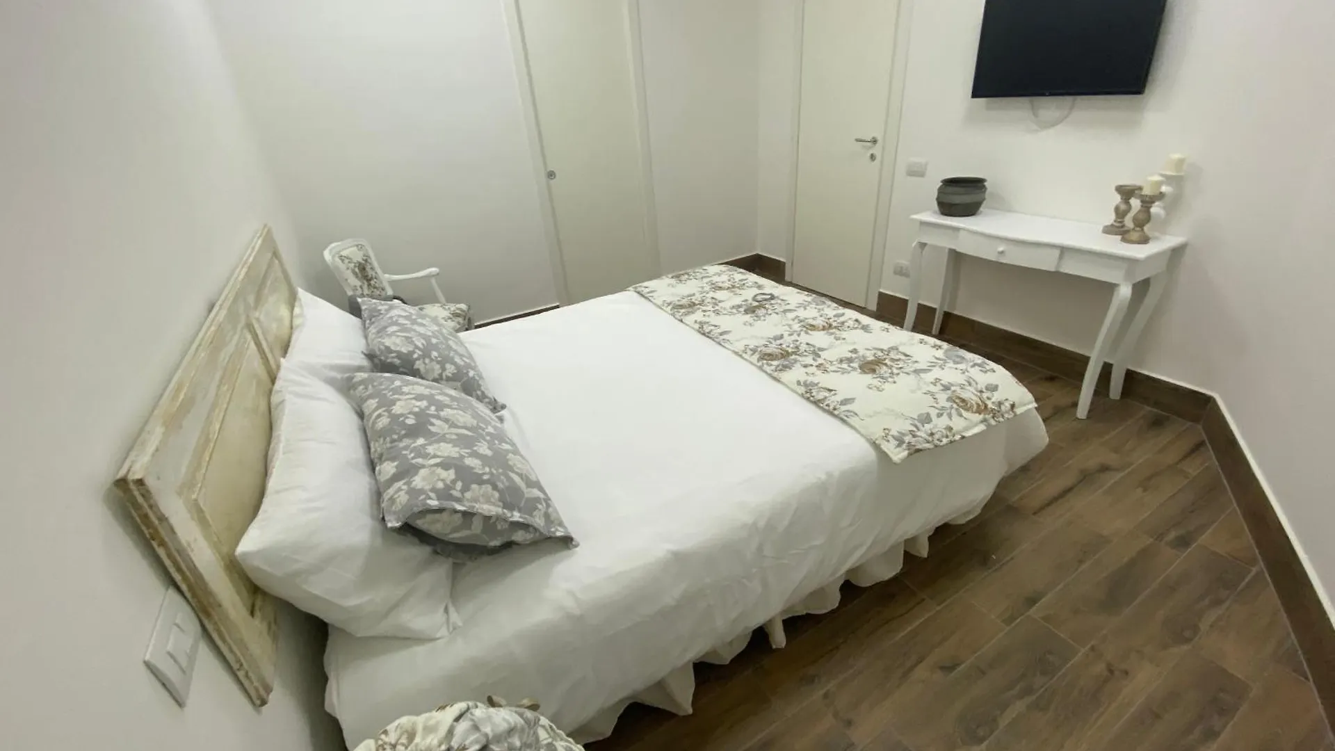 La Suite Di Laura Nápoles